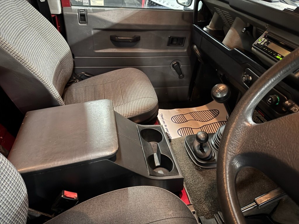 Used Land Rover Defender 90 1996 for sale - 77733978: Photo 21