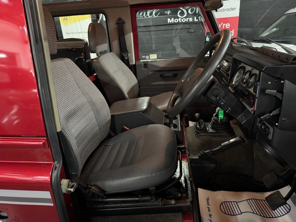 Used Land Rover Defender 90 1996 for sale - 77733978: Photo 22