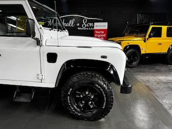 Used Land Rover Defender 2014 for sale - 79103611: Photo
