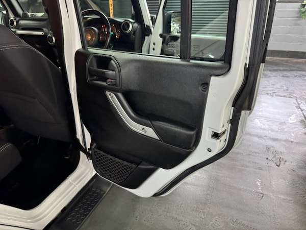 Used Jeep Wrangler 2013 for sale - 75515578: Photo 30