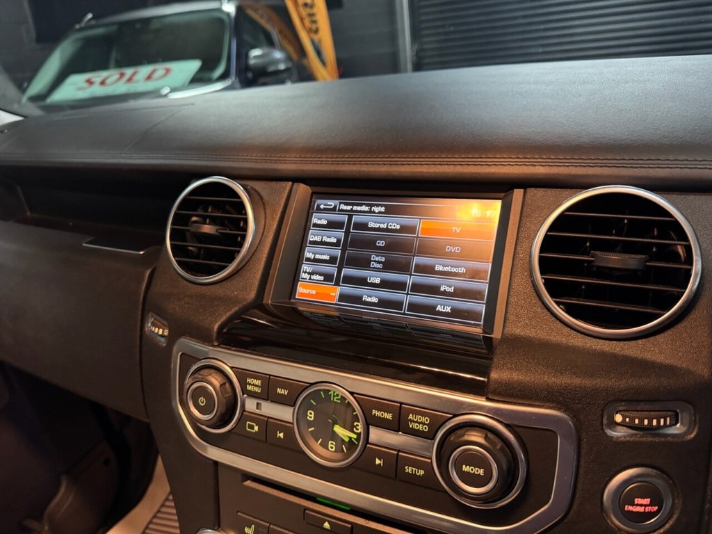 Used Land Rover Discovery 2015 for sale - 77464229: Photo 18