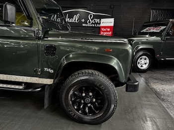 Used Land Rover Defender 90 2006 for sale - 78524665: Photo