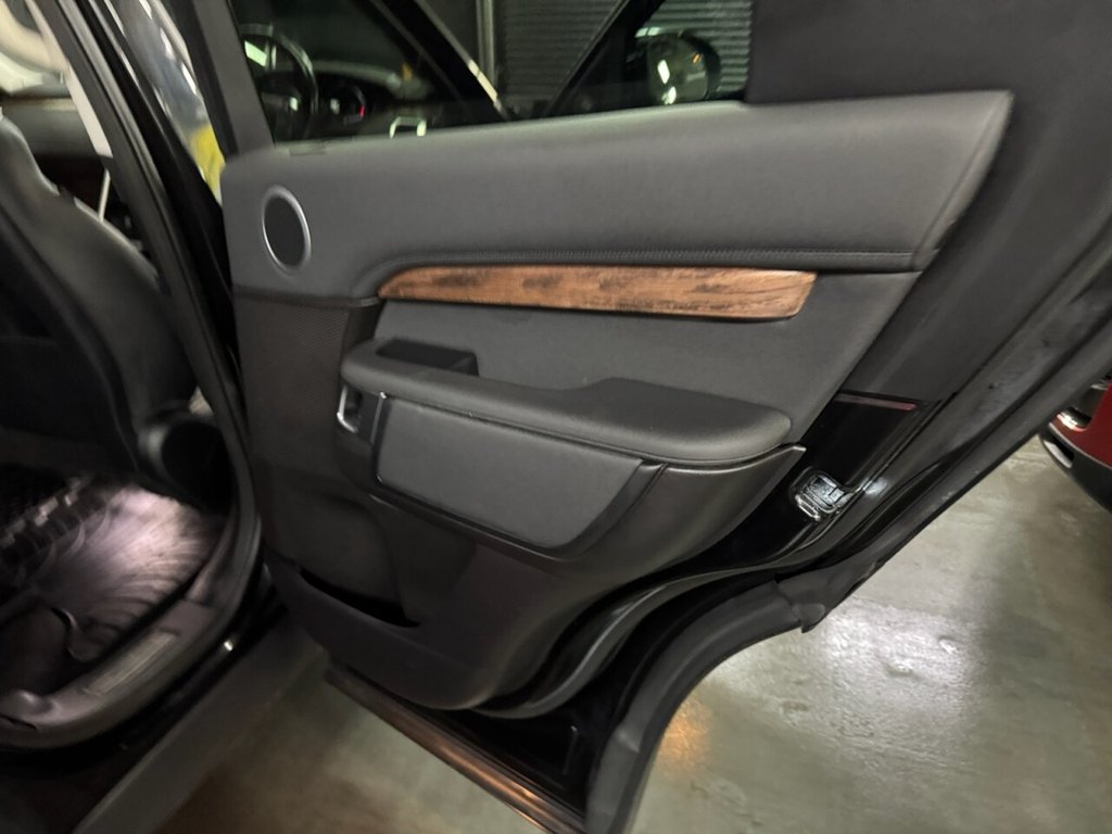 Used Land Rover Discovery 2017 for sale - 76482047: Photo 29