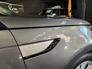 Used Land Rover Discovery 5 2018 for sale - 75653965: Photo