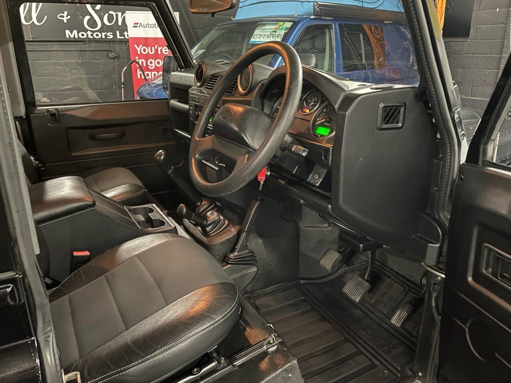 Used Land Rover Defender 2009 for sale - 76986037: Photo 20