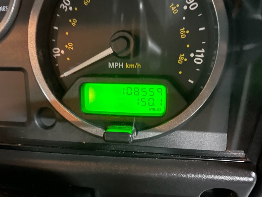 Used Land Rover Defender 2009 for sale - 76986037: Photo 22