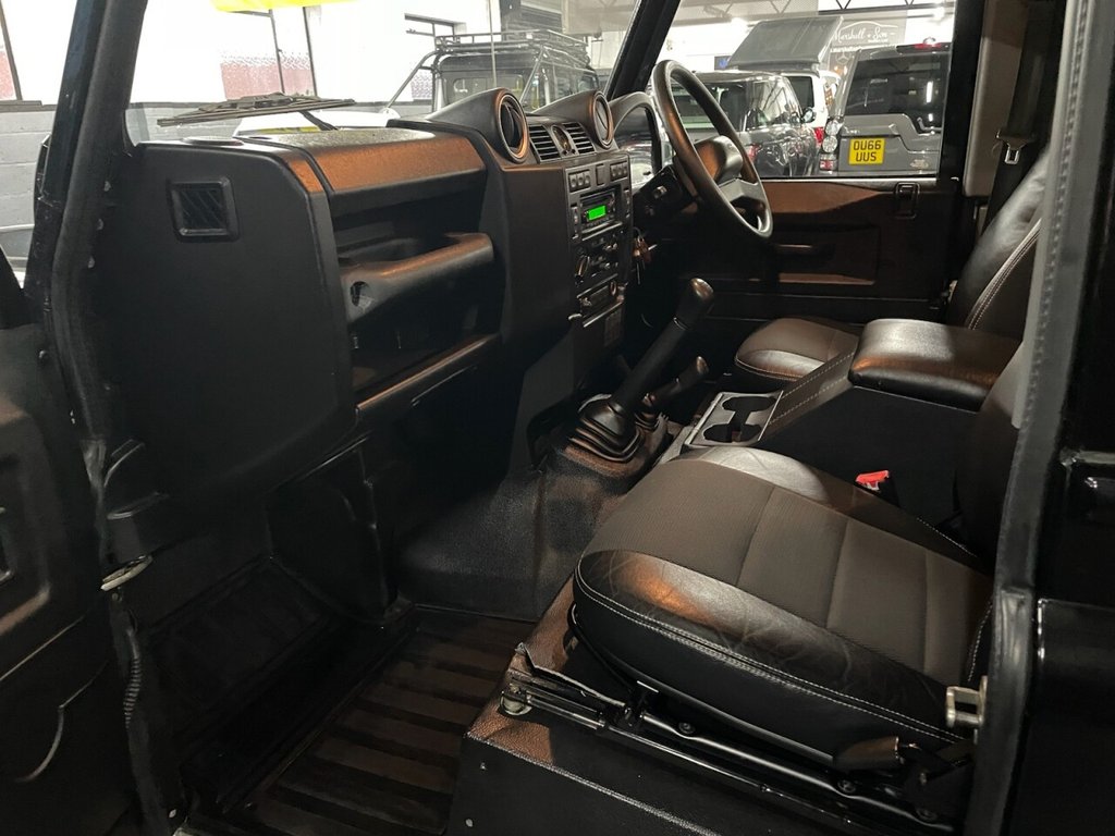 Used Land Rover Defender 2009 for sale - 76986037: Photo 24