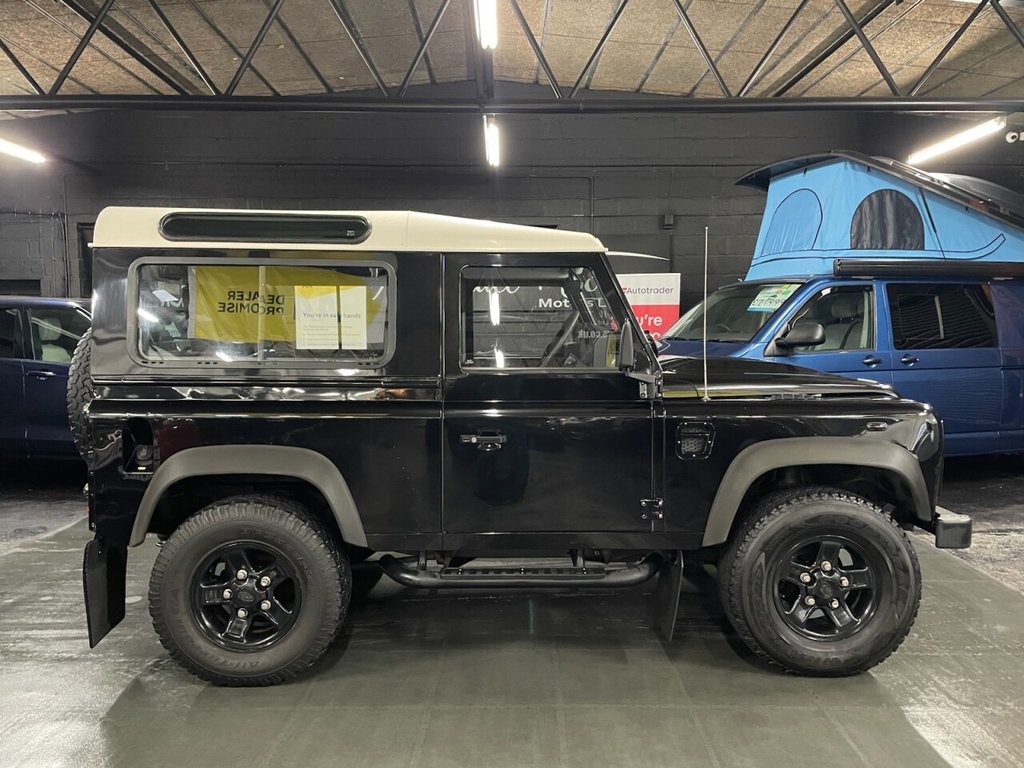 Used Land Rover Defender 2009 for sale - 76986037: Photo 3