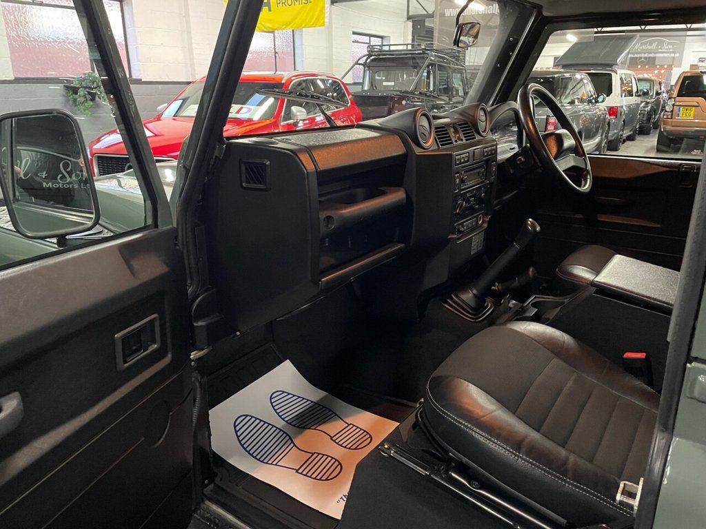 Used Land Rover Defender 90 2010 for sale - 76901005: Photo 28