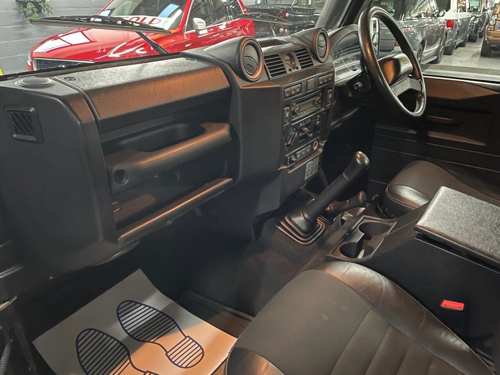 Used Land Rover Defender 90 2010 for sale - 76901005: Photo 29