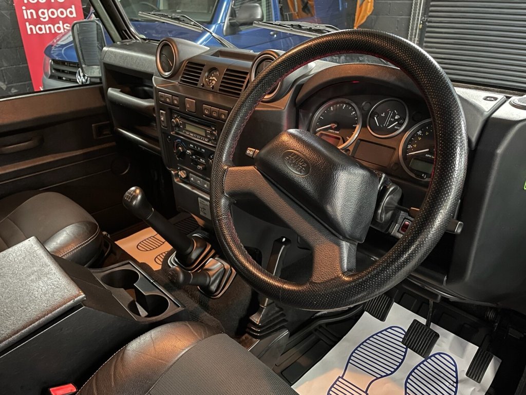 Used Land Rover Defender 90 2010 for sale - 76901005: Photo 5