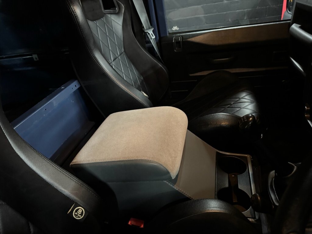 Used Land Rover Defender 2010 for sale - 76547033: Photo 20