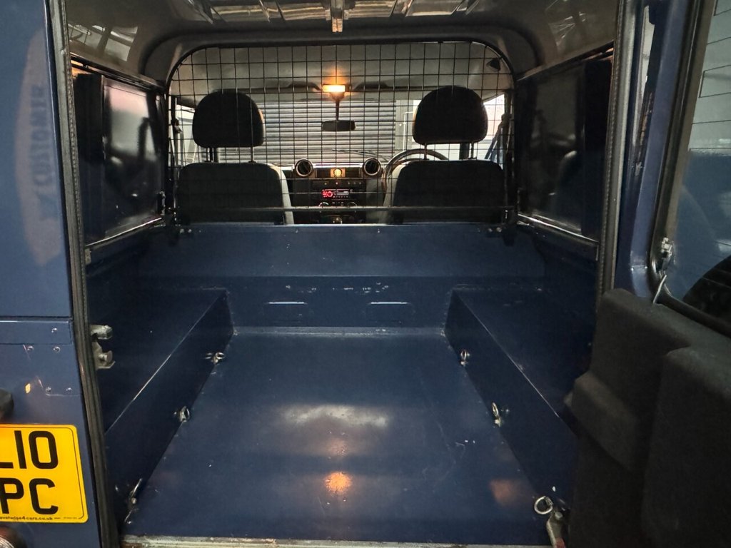 Used Land Rover Defender 2010 for sale - 77341945: Photo 19