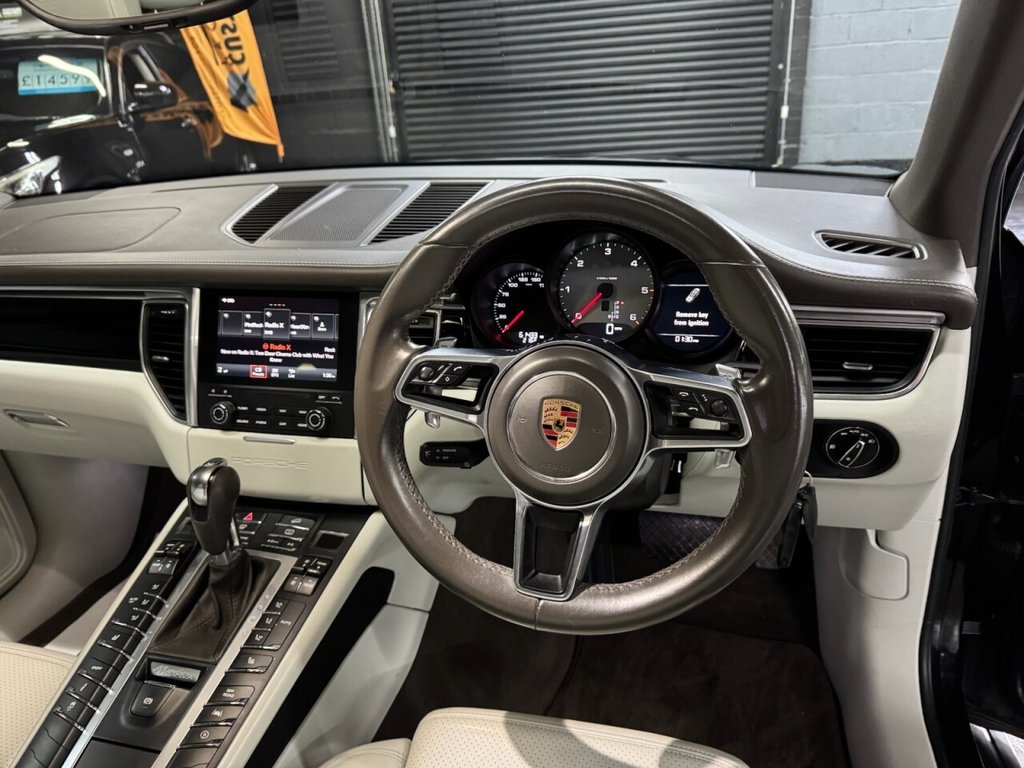 Used Porsche Macan 2016 for sale - 77188807: Photo 19