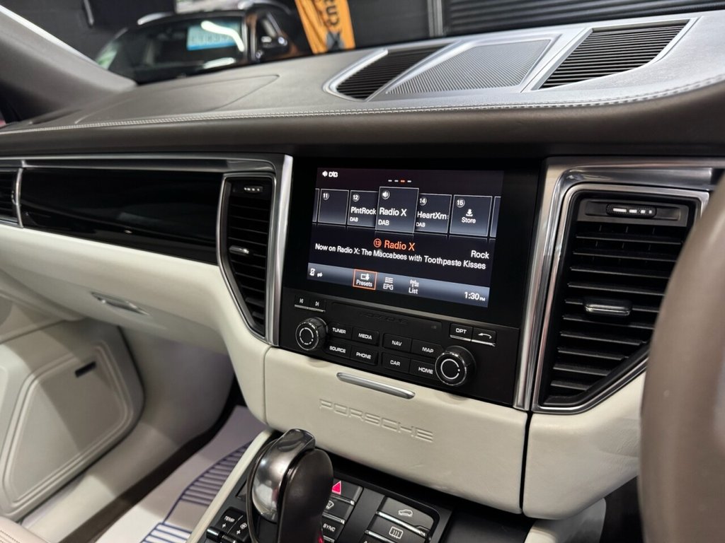 Used Porsche Macan 2016 for sale - 77188807: Photo 23