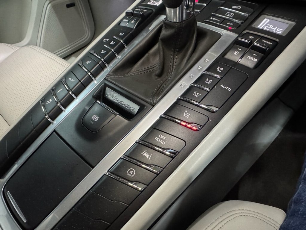 Used Porsche Macan 2016 for sale - 77188807: Photo 26