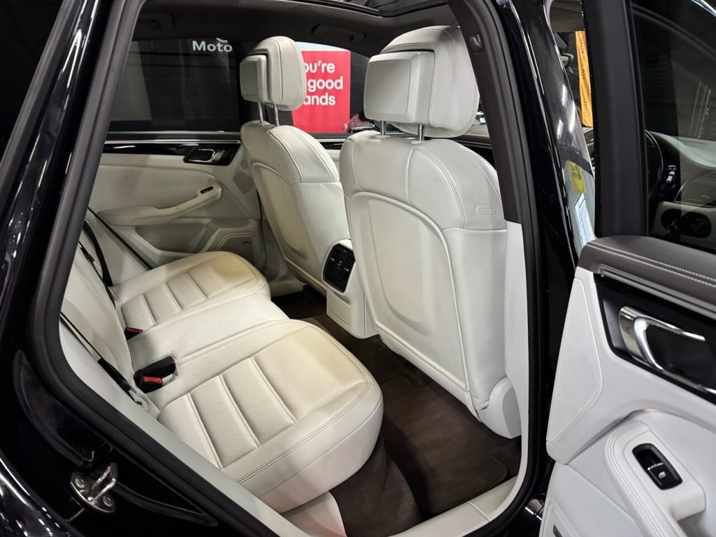 Used Porsche Macan 2016 for sale - 77188807: Photo 27