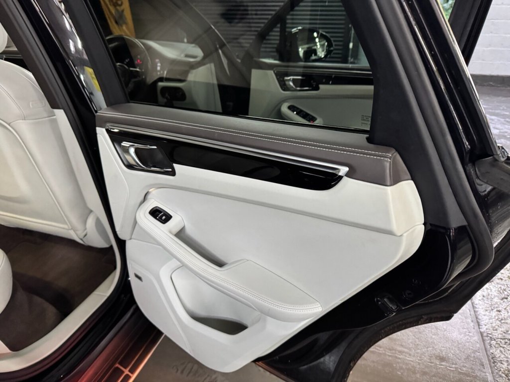 Used Porsche Macan 2016 for sale - 77188807: Photo 29