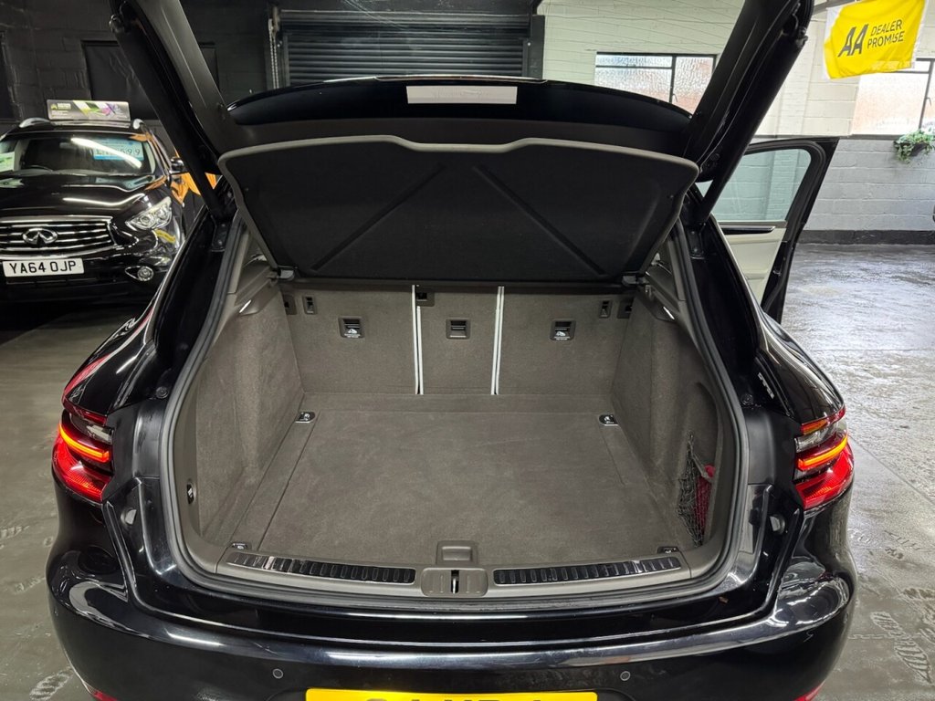 Used Porsche Macan 2016 for sale - 77188807: Photo 38