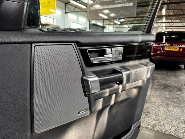 Used Land Rover Discovery 2015 for sale - 76132297: Photo 23