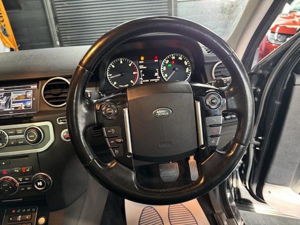 Used Land Rover Discovery 2015 for sale - 76132297: Photo 29