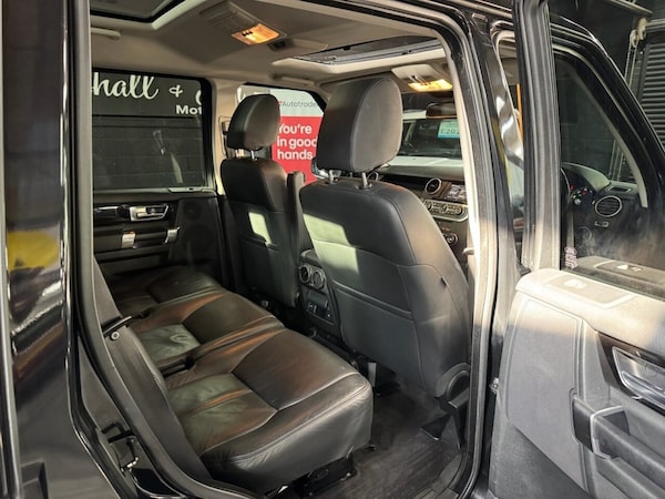 Used Land Rover Discovery 2015 for sale - 76132297: Photo 30