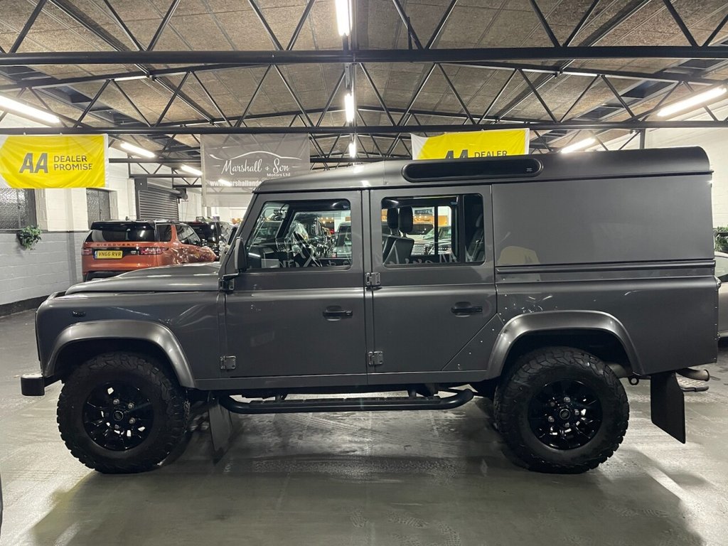 Used Land Rover Defender 110 2015 for sale - 76883736: Photo 19