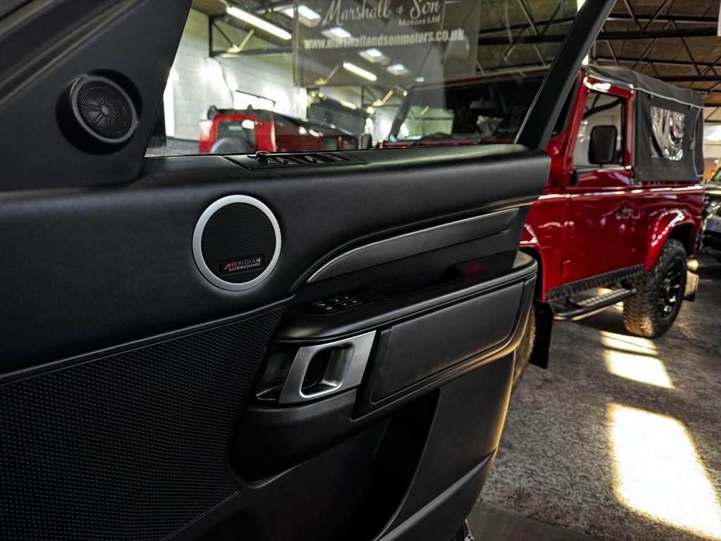 Used Land Rover Discovery 2017 for sale - 77953246: Photo 14