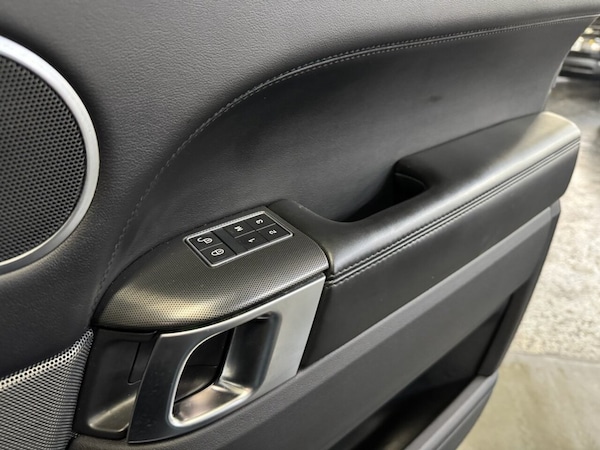 Used Land Rover Range Rover Sport 2015 for sale - 75573538: Photo 43