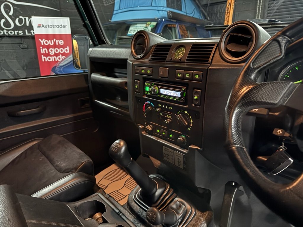 Used Land Rover Defender 90 2013 for sale - 76740308: Photo 21