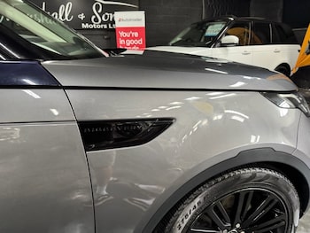 Used Land Rover Discovery 2018 for sale - 79422635: Photo