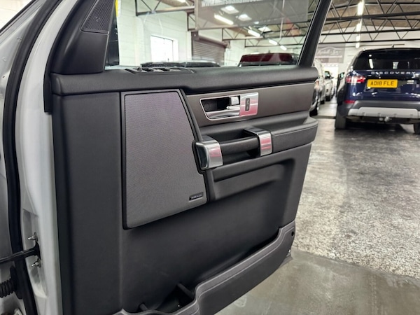 Used Land Rover Discovery 4 2016 for sale - 75630475: Photo 18