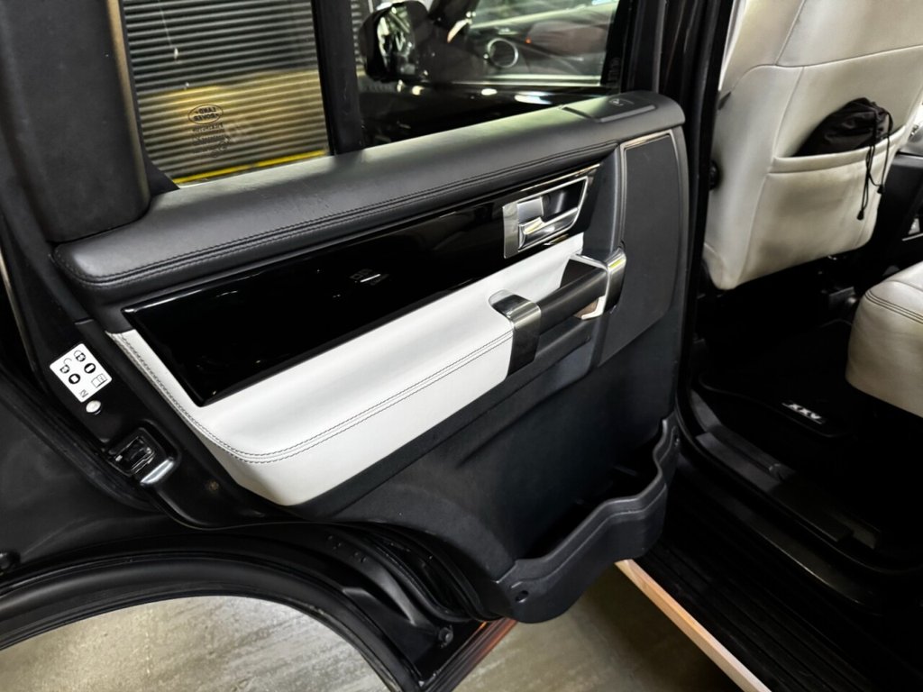 Used Land Rover Discovery 2015 for sale - 77936812: Photo 31