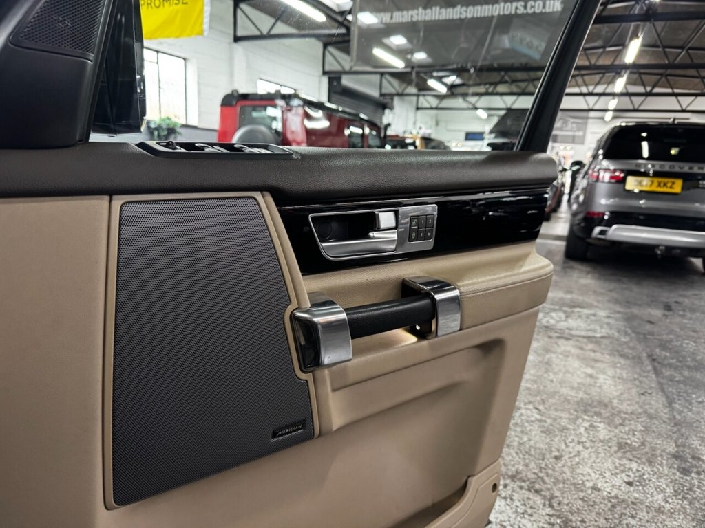 Used Land Rover Discovery 2014 for sale - 78096409: Photo 10