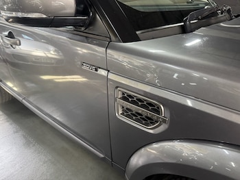 Used Land Rover Discovery 2016 for sale - 79587952: Photo