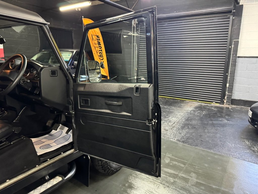 Used Land Rover Defender 2013 for sale - 76509970: Photo 20