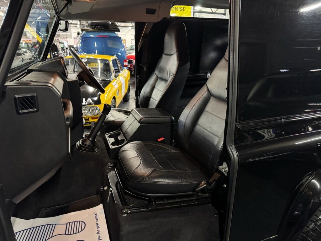 Used Land Rover Defender 2013 for sale - 76509970: Photo 24