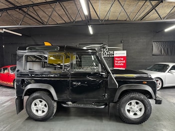 Used Land Rover Defender 2010 for sale - 78850539: Photo