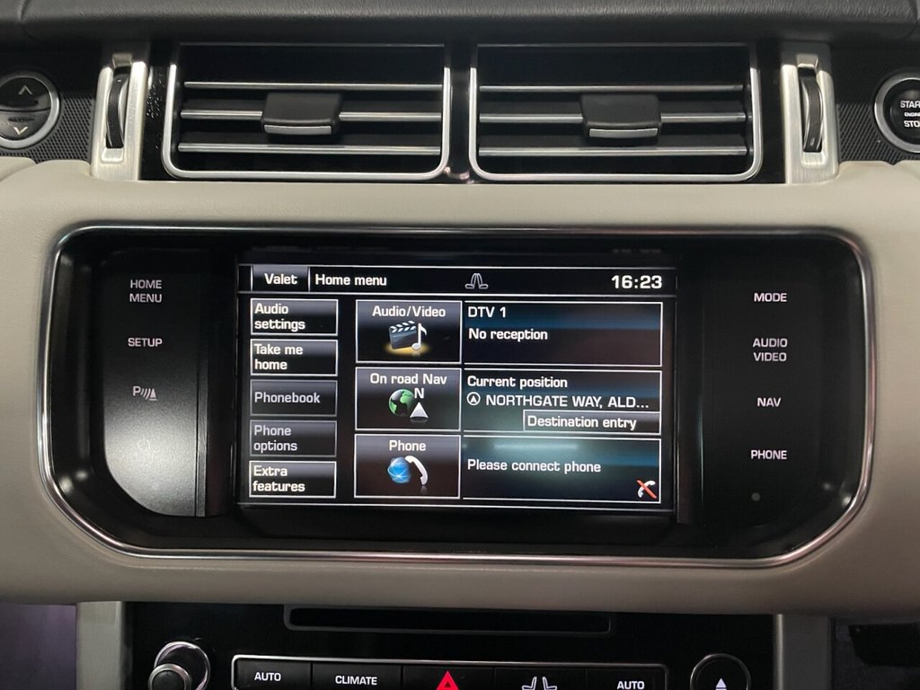 Used Land Rover Range Rover 2015 for sale - 76841151: Photo 9