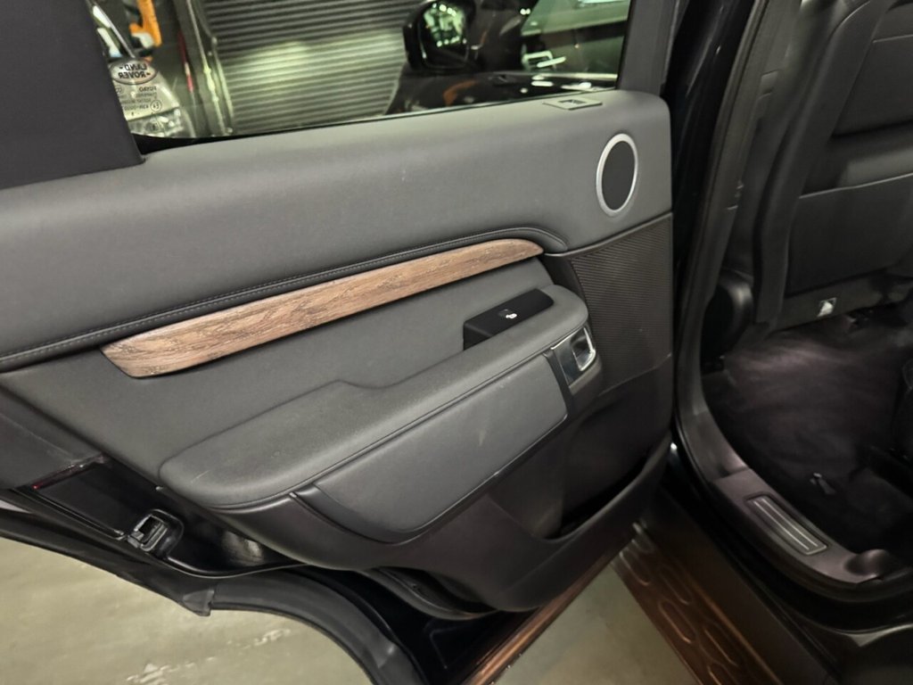 Used Land Rover Discovery 2019 for sale - 77359851: Photo 40