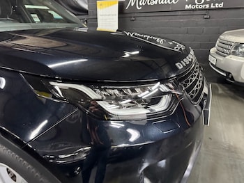 Used Land Rover Discovery 2019 for sale - 77359851: Photo