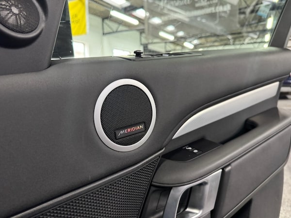 Used Land Rover Discovery 5 2020 for sale - 75675884: Photo 20