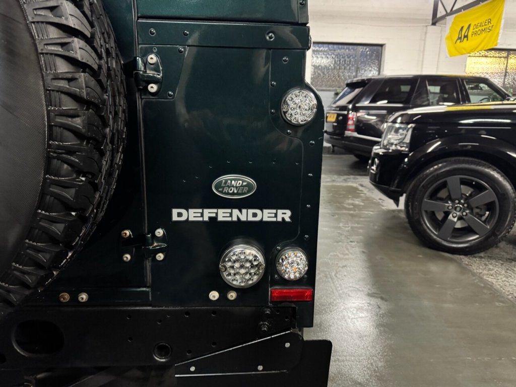 Used Land Rover Defender 2014 for sale - 76655249: Photo 11