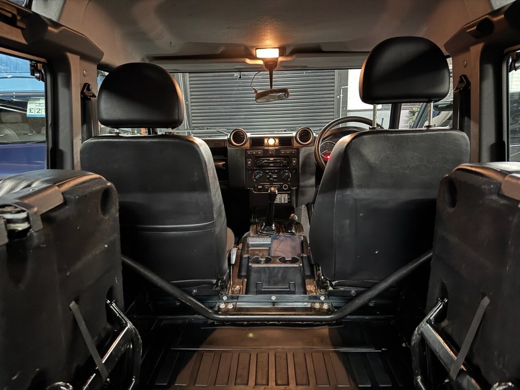 Used Land Rover Defender 2014 for sale - 76655249: Photo 24