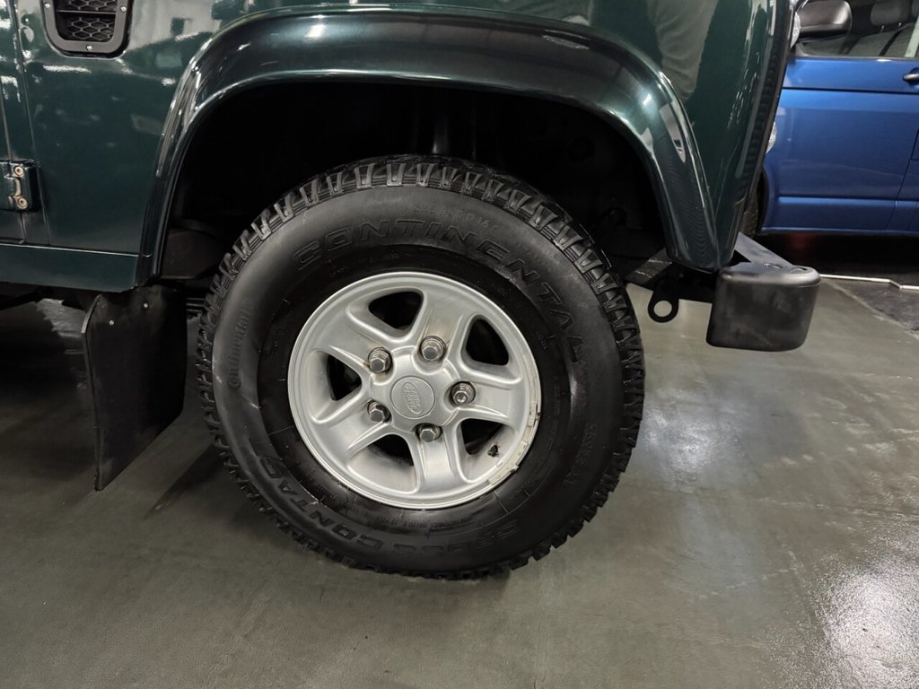 Used Land Rover Defender 2014 for sale - 76655249: Photo 6