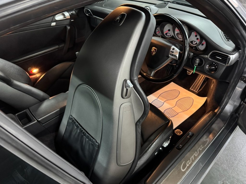 Used Porsche 911 2005 for sale - 76417273: Photo 27