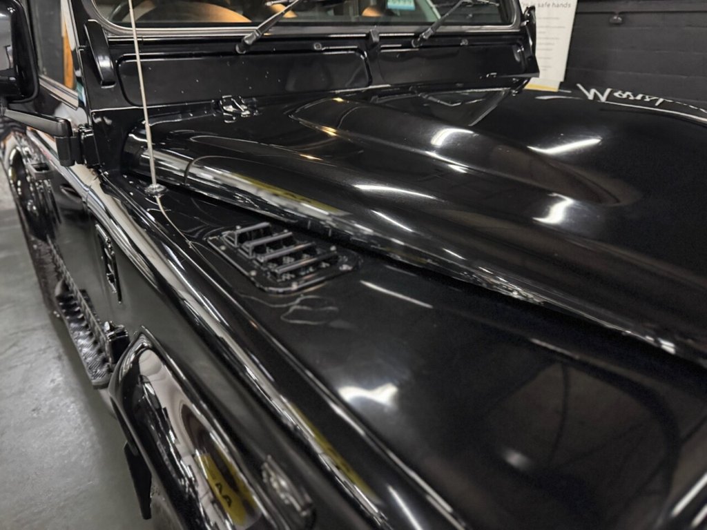 Used Land Rover Defender 90 2015 for sale - 77594663: Photo 4