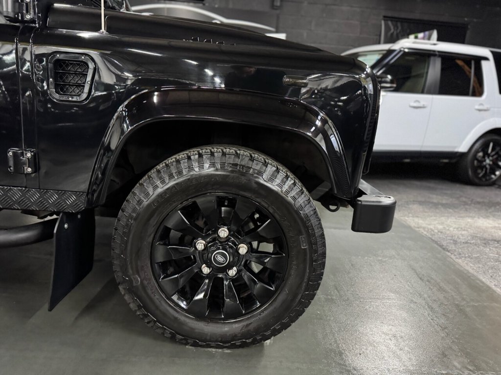 Used Land Rover Defender 90 2015 for sale - 77594663: Photo 5