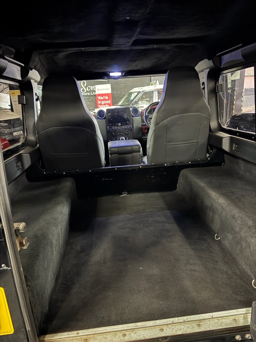 Used Land Rover Defender 2014 for sale - 77608597: Photo 19