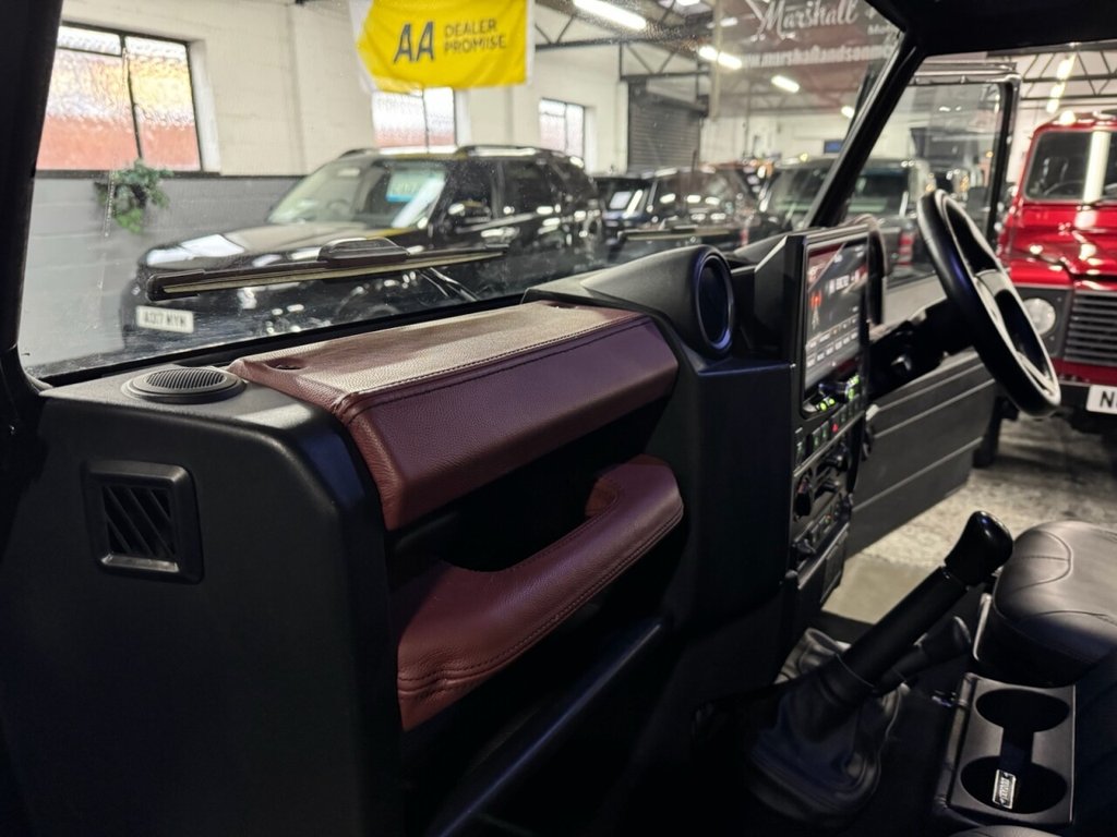 Used Land Rover Defender 2014 for sale - 77608597: Photo 27